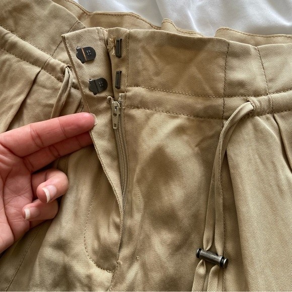 Revolve BCBG Maxazria Paper Bag Pant Pale Khaki Sz XS NWT - Picture 9 of 14